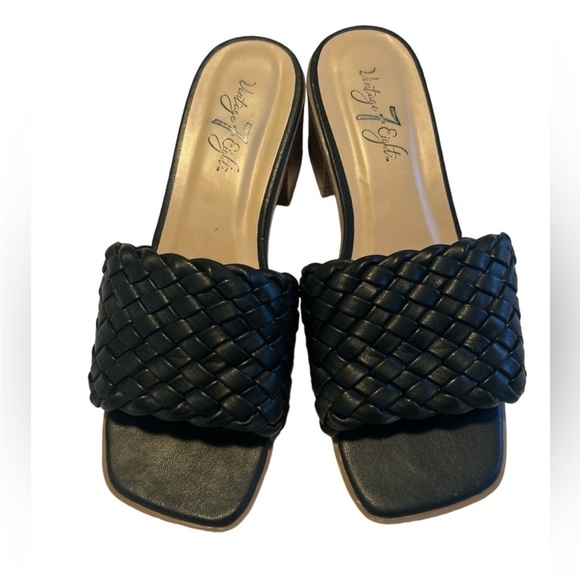 Vintage 7 Eight black sandals size 6.5 - Picture 1 of 7